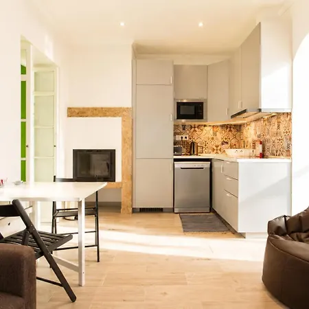 Apartman In Lisbon's Lively Centre Lisboa